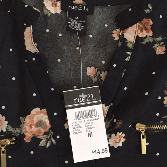 Top - Picture 2 of 2